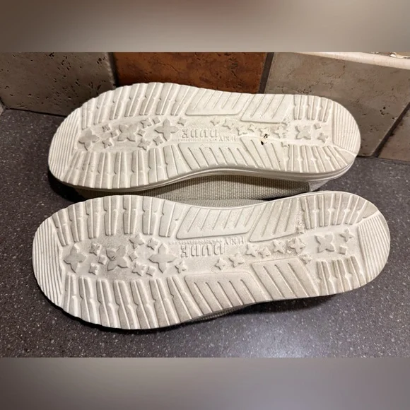 Hey Dude Men's Casual Tan Shoes size 12 - Picture 5 of 6